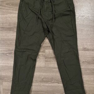 GAP Men's Olive Joggers